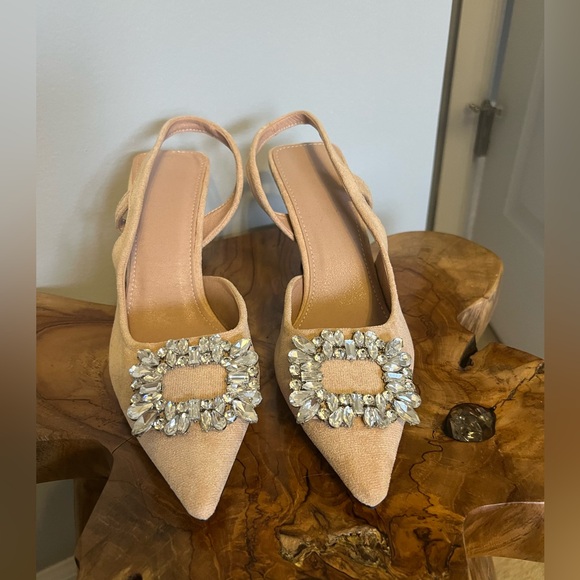 Jewel Pointed Toe Sling Back Pumps - Picture 3 of 17